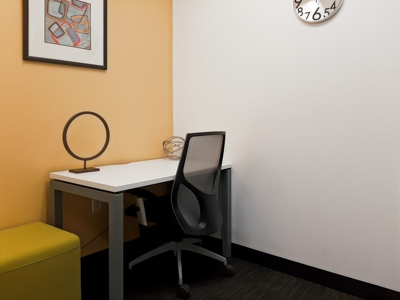 More Photos Of 342 N Water St, Milwaukee Coworking Space