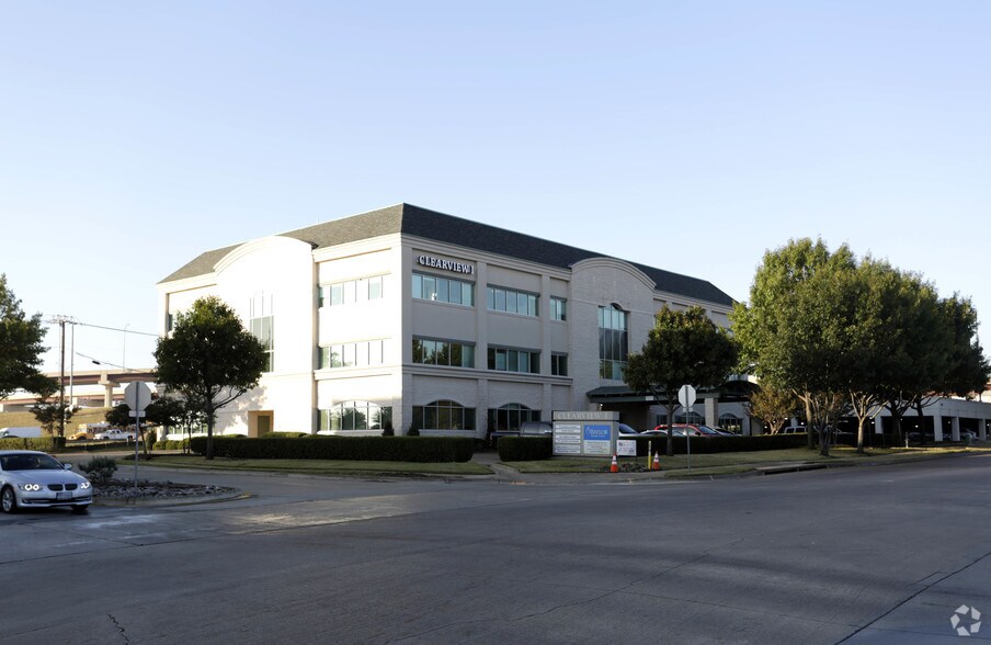 More Photos Of 1643 Lancaster Dr, Grapevine Medical For Lease