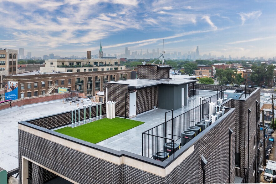 More Photos Of 1613 W Belmont Ave, Chicago Multifamily For Sale