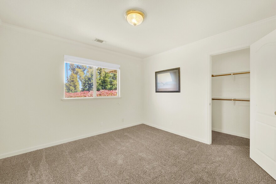 More Photos Of 5050 Melissa Ln, Vacaville Light Manufacturing For Sale