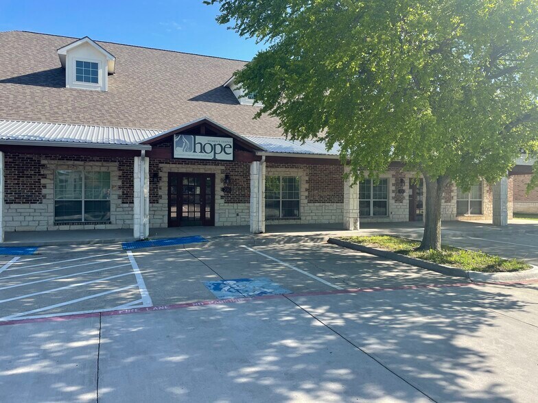 More Photos Of 2740 Virginia Pky, McKinney Medical For Lease