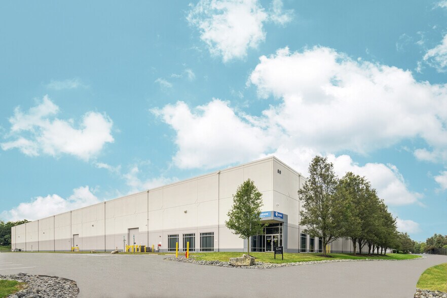 More Photos Of 80 S Middlesex Rd, Carlisle Distribution For Lease