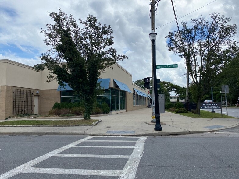 More Photos Of 1333 Boston Post Rd, Larchmont Freestanding For Lease