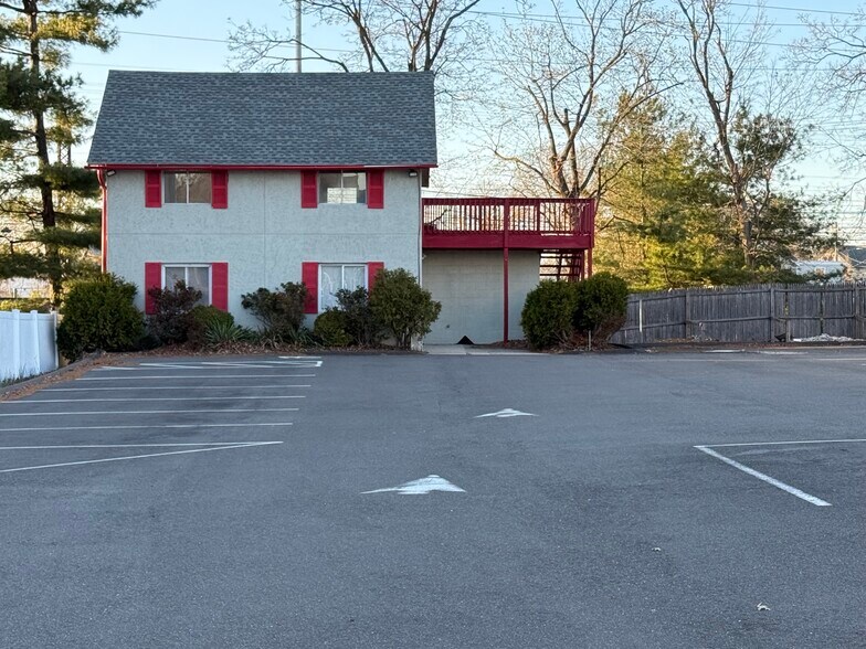 More Photos Of 7 Van Zant Street, Norwalk Office For Sale