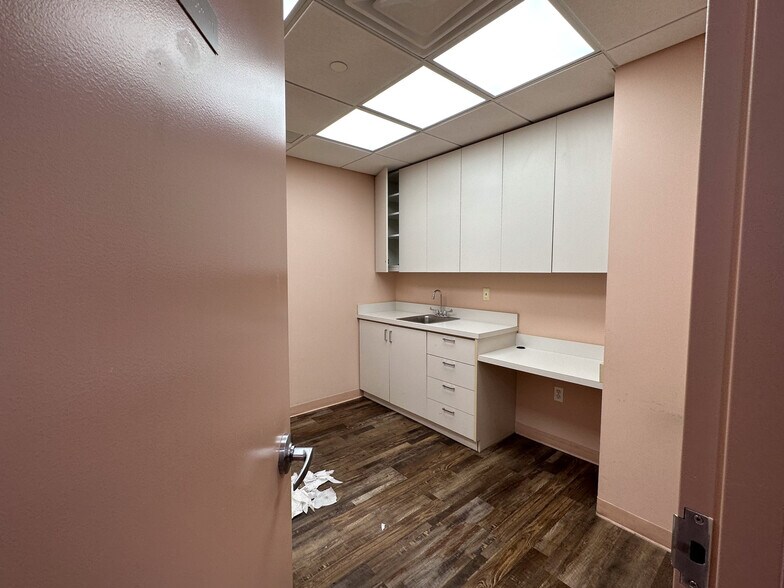 More Photos Of 225 Broadway, New York Office For Lease