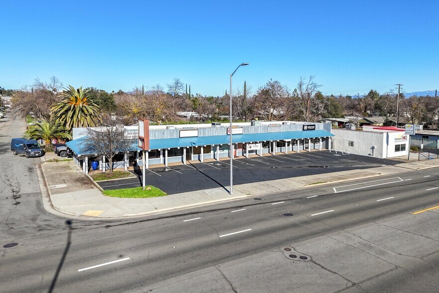 More Photos Of 1556 Hartnell Ave, Redding Office For Sale