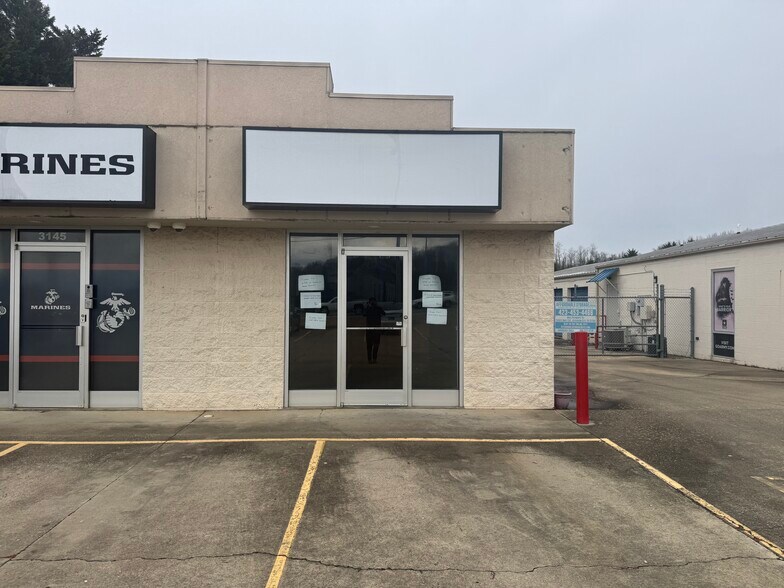 More Photos Of 3145 E Andrew Johnson Hwy, Greeneville Storefront For Lease