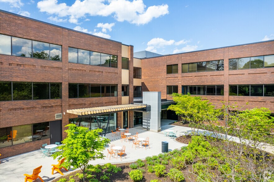 Primary Photo Of 1285 Drummers Ln, Wayne Office For Lease