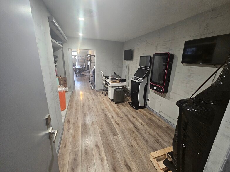 Primary Photo Of 300-316 S Brand Blvd, Glendale Storefront Retail Office For Lease