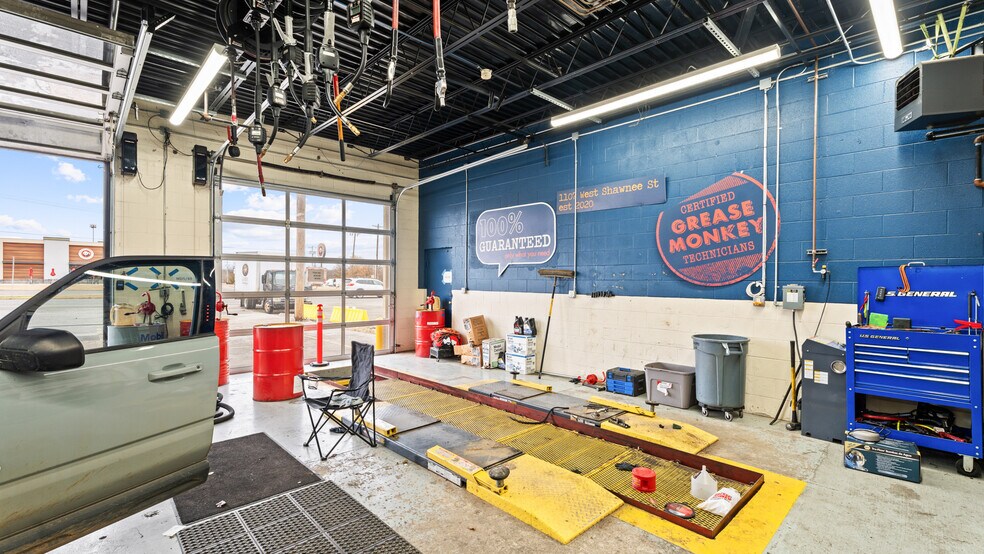 More Photos Of 1107-1111 W Shawnee St, Muskogee Auto Repair For Sale