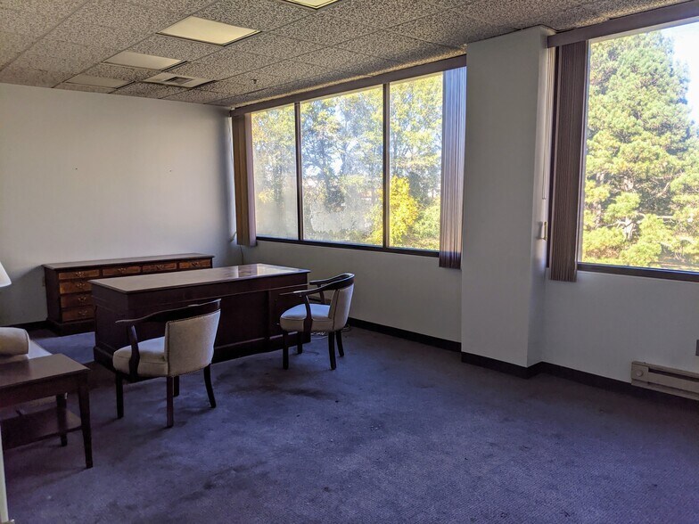 More Photos Of 200 Herald Journal Blvd, Spartanburg Manufacturing For Lease