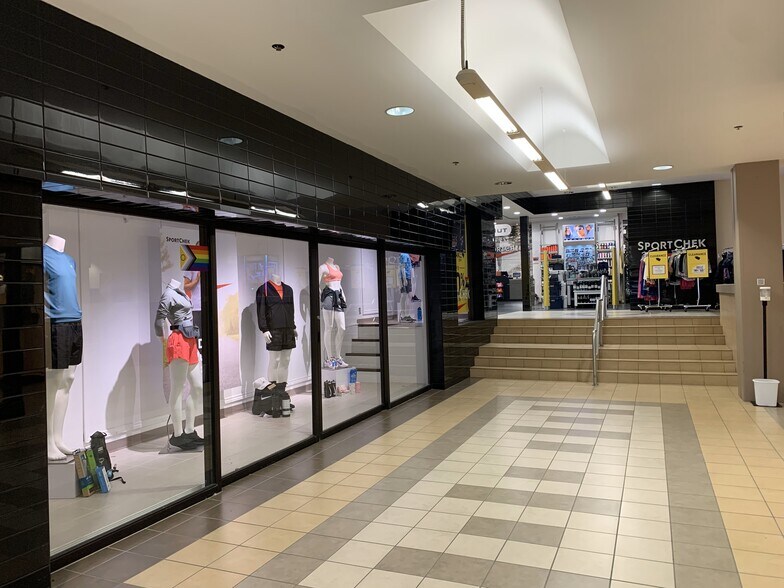 More Photos Of 76 Starrs Rd, Yarmouth Storefront For Lease