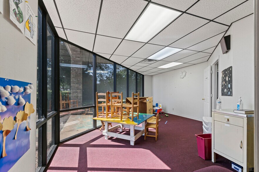 More Photos Of 650 S Doctor M Roper Pky, Bullard Religious Facility For Sale