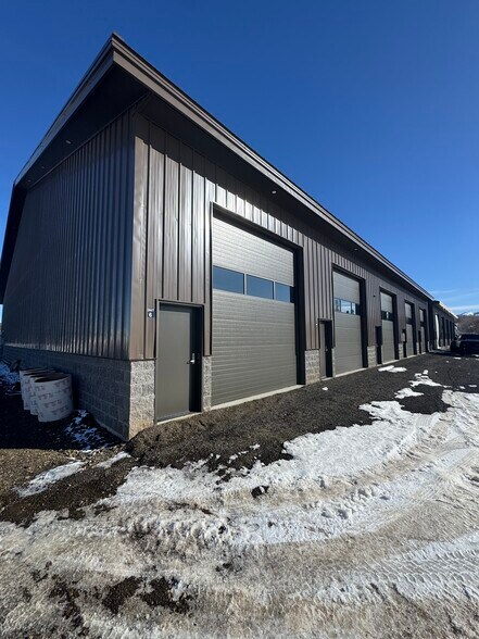 More Photos Of 39 Sunbridge Dr, Mccall Industrial For Lease