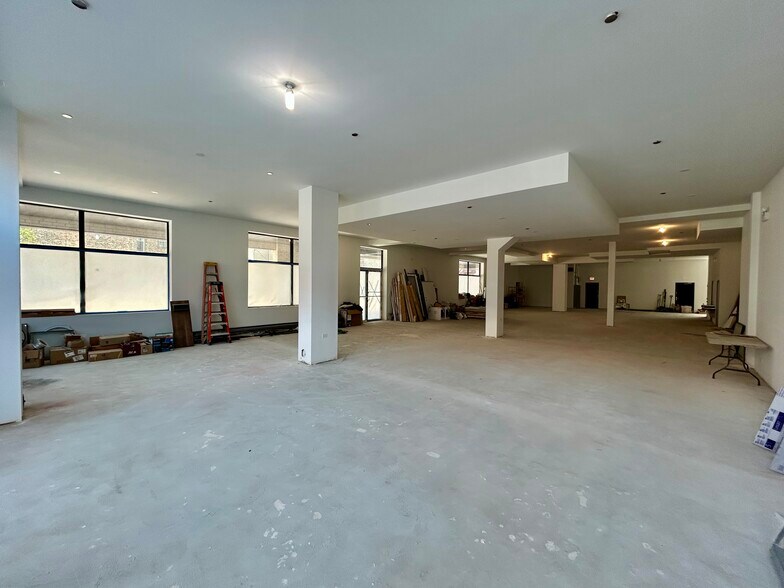 More Photos Of 1606 S Ashland Ave, Chicago Apartments For Lease