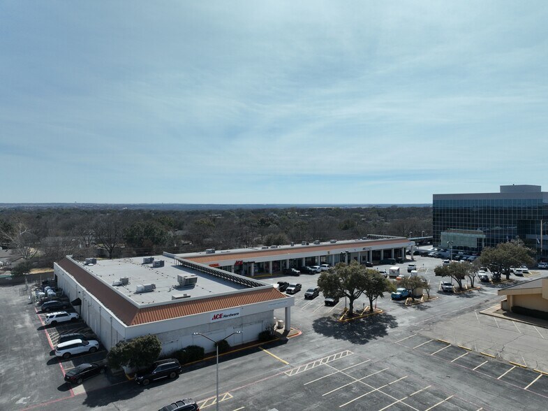 More Photos Of 6701-6775 Camp Bowie Blvd, Fort Worth Unknown For Lease