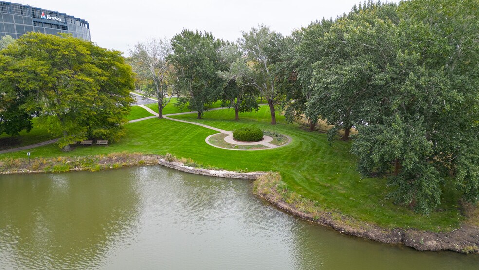 More Photos Of 2056 Westings Ave, Naperville Office For Sale