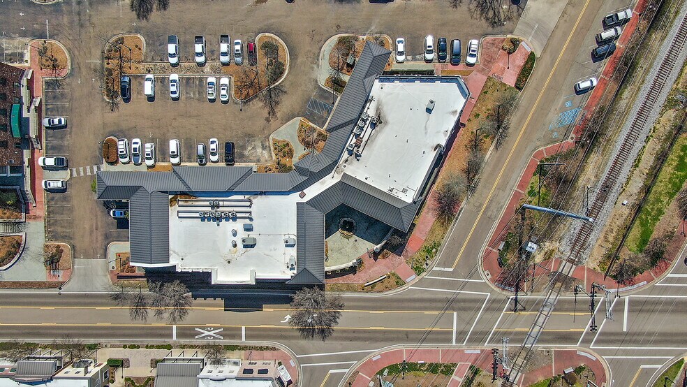 More Photos Of 113-115 W Jackson Ave, Ridgeland Unknown For Lease