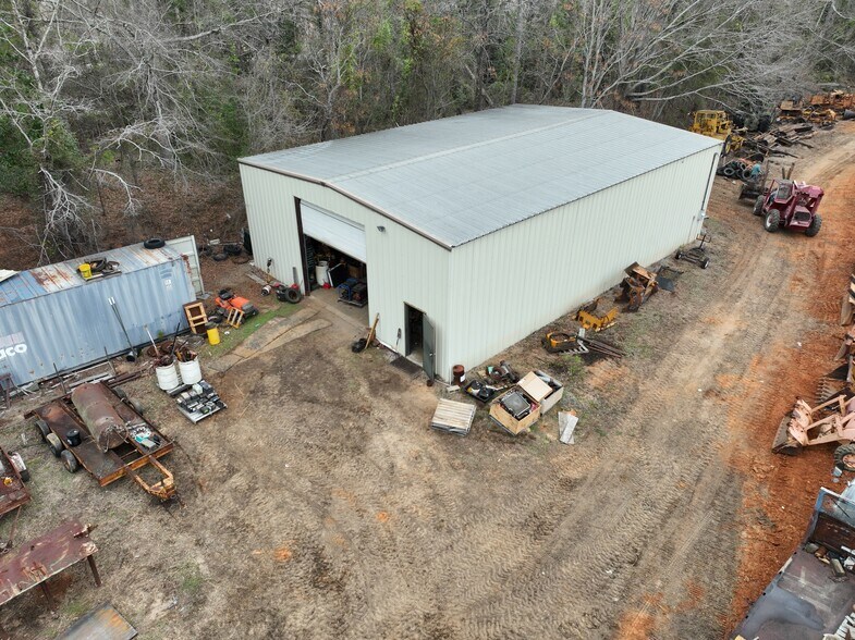 More Photos Of 2606 Colonel Thomson Highway hwy, Saint Matthews Warehouse For Sale