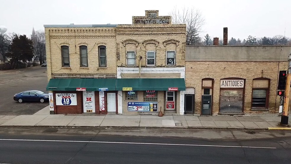 More Photos Of 12 Hwy 10 N, Royalton Bar For Sale
