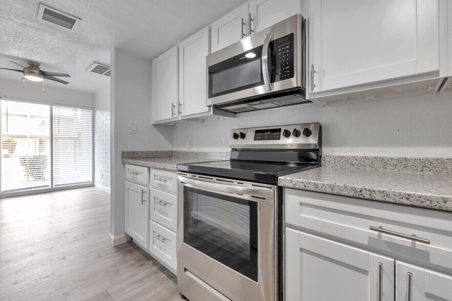 More Photos Of 1815 W Tuckey Ln, Phoenix Apartments For Sale