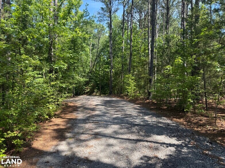 More Photos Of 701 Wingert Road rd, Greenwood Specialty For Sale