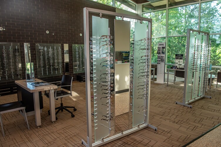 More Photos Of 17170 I-12 Service rd, Ponchatoula Medical For Sale