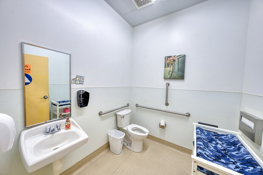 More Photos Of 13247 Jones St, Trona Freestanding For Sale