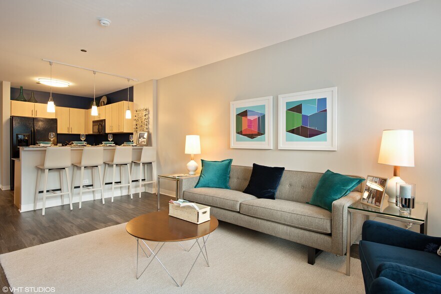 More Photos Of 1209 W Arthur Ave, Chicago Apartments For Lease