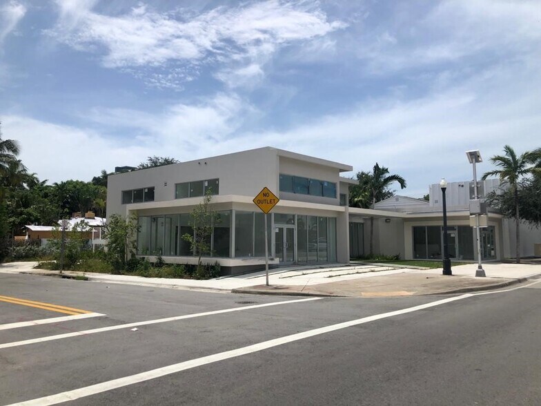 More Photos Of 7111 Biscayne Blvd, Miami Freestanding For Sale