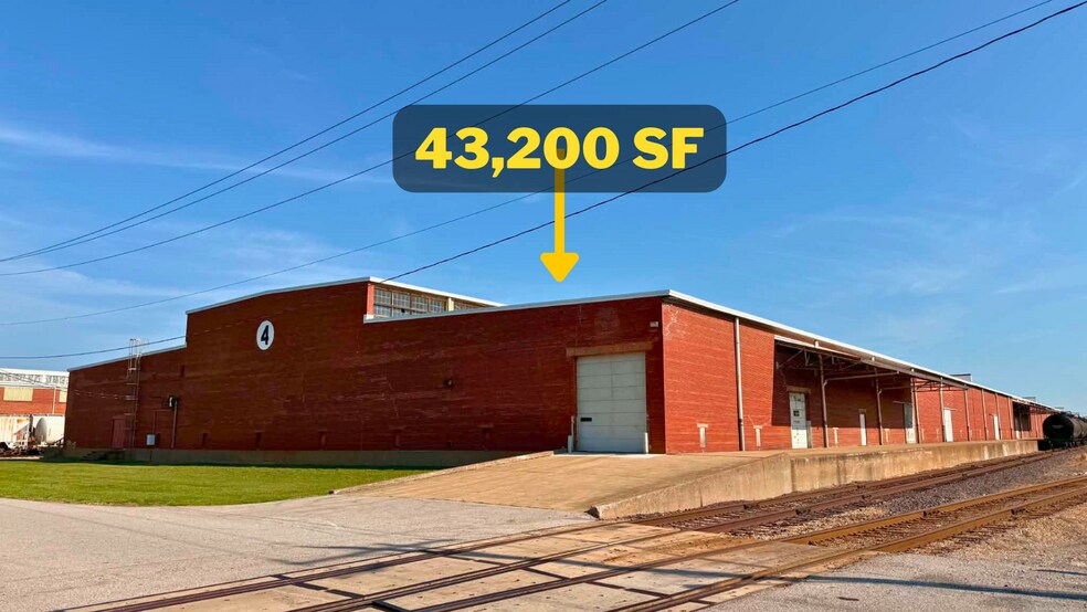 More Photos Of 1200 W 3rd St, Granite City Warehouse For Lease