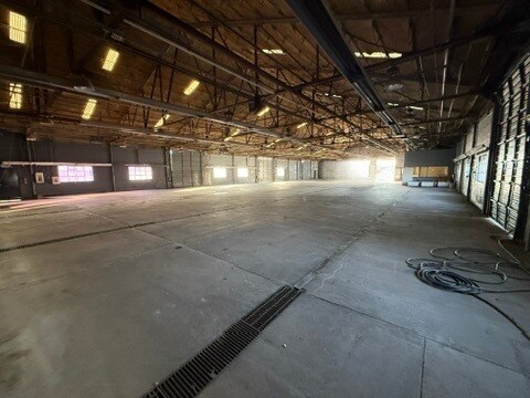 More Photos Of 2801 E Main St, Grand Prairie Manufacturing For Lease