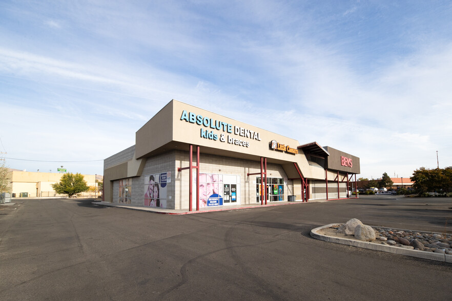 Primary Photo Of 901-905 W 4th St, Reno General Retail For Lease