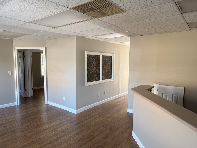More Photos Of 2307 W Andrew Johnson Hwy, Morristown Storefront Retail Office For Lease