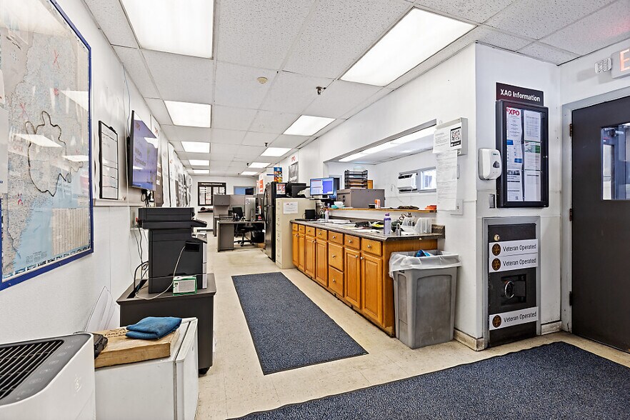 More Photos Of 122 Lyons Rd, Sidney Industrial For Sale