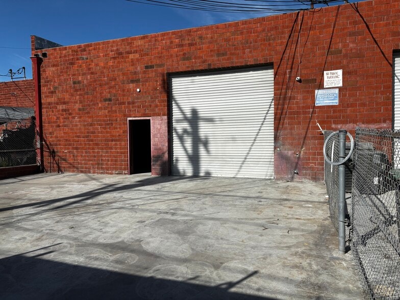 More Photos Of 13526-13528 Normandie Ave, Gardena Warehouse For Lease