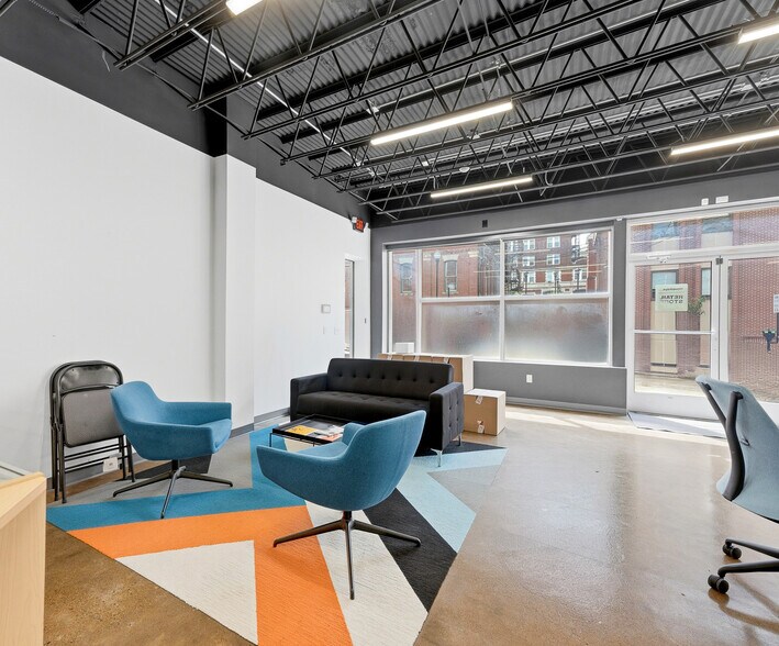 More Photos Of 181 Walnut St, Morgantown Office For Sale