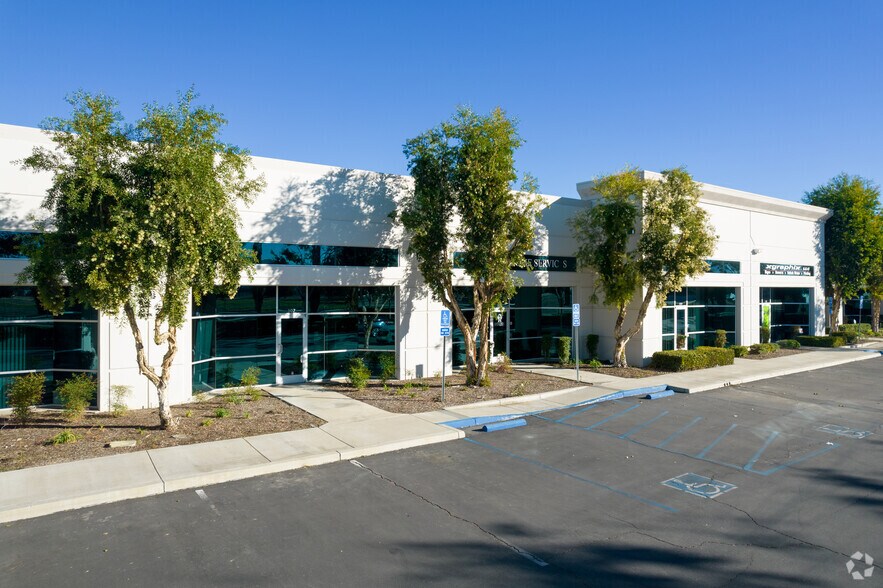 More Photos Of 236 W Orange Show Rd, San Bernardino Warehouse For Sale