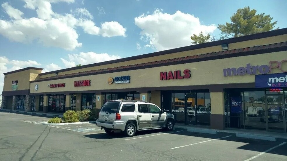 More Photos Of 4935 W Glendale Ave, Glendale Unknown For Lease