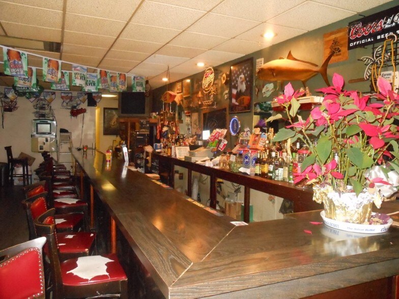 More Photos Of 6000 Eastern Ave, Baltimore General Retail For Sale