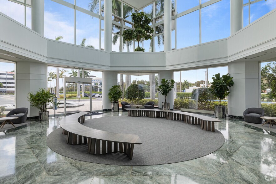 More Photos Of 500 W Cypress Creek Rd, Fort Lauderdale Office For Lease