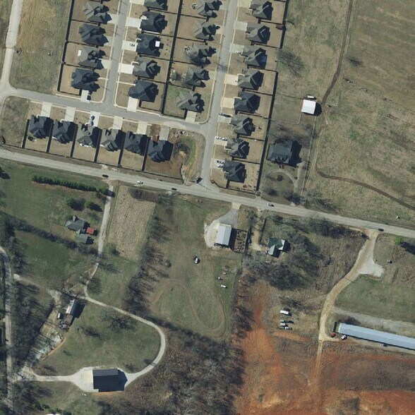 More Photos Of 162 Grading Ln, Cave Springs Unknown For Lease