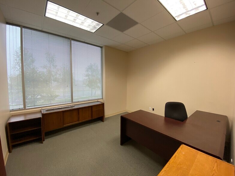 More Photos Of 18705 Madrone Pky, Morgan Hill Research And Development For Lease