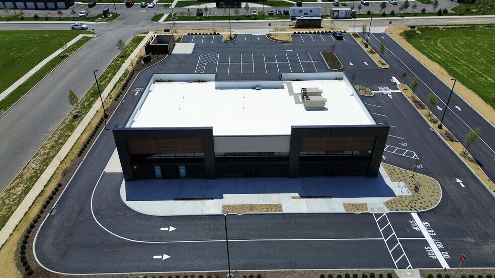 More Photos Of 775 Colemans Crossing Blvd, Marysville Storefront For Lease