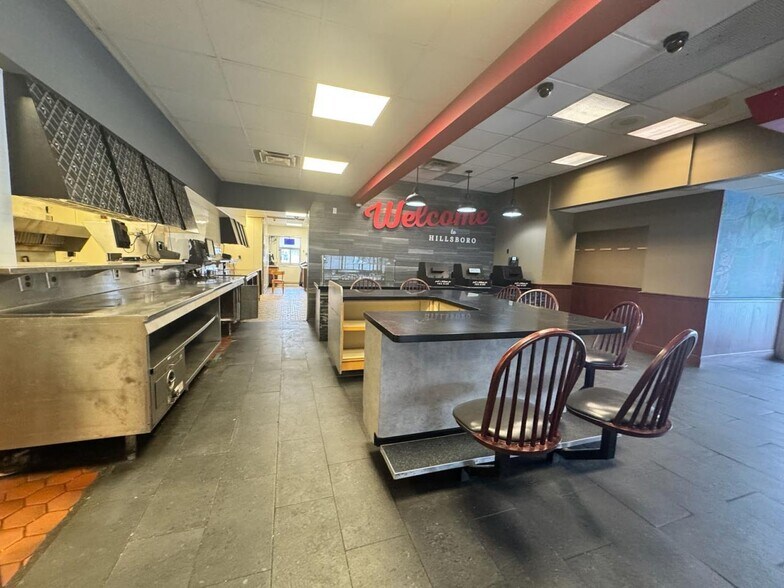 More Photos Of 1285 N High St, Hillsboro Restaurant For Sale