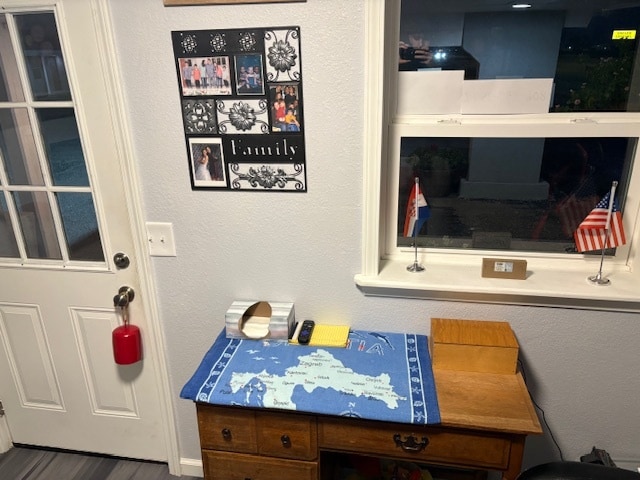 Primary Photo Of 710 US-54 Hwy, Hooker Hotel For Sale