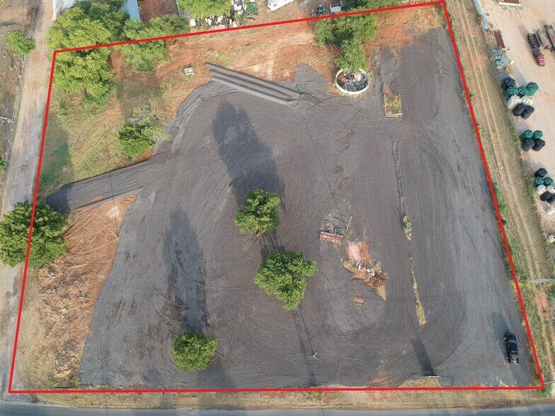 Primary Photo Of 1600 Bi 35, Pearsall Land For Lease