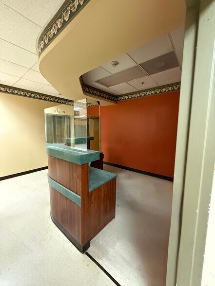 More Photos Of 9912 Little Rd, New Port Richey Medical For Lease