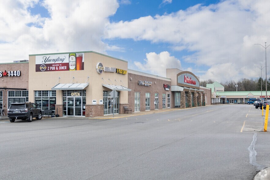 More Photos Of 2546-2586 Constitution Blvd, Beaver Falls Unknown For Lease