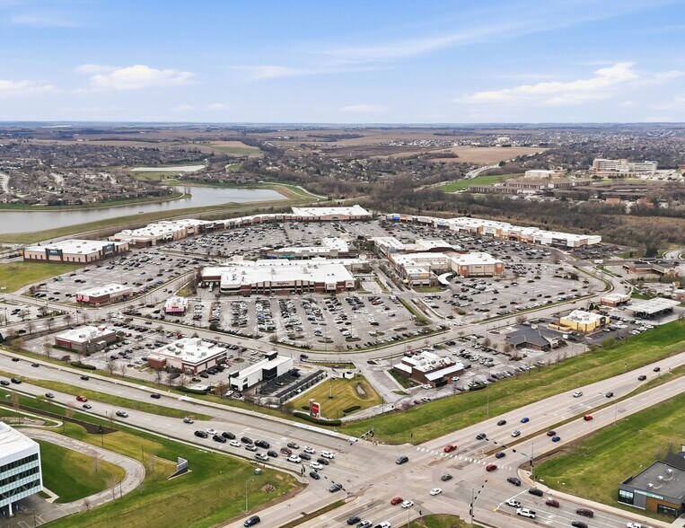 Primary Photo Of 7809-7949 Towne Center Pky, Papillion Unknown For Lease